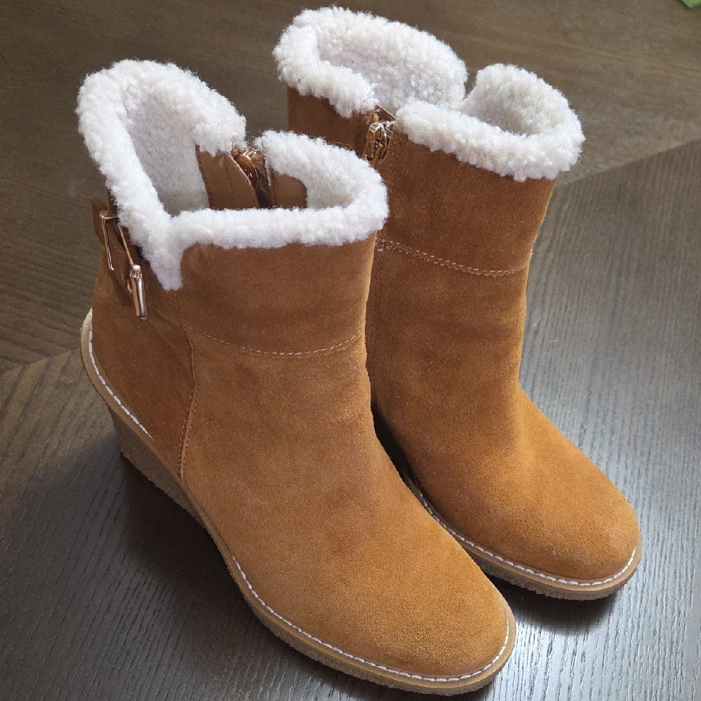 Franco Sarto Tan Ankle Booties with Shearling Lining Women's Size 8